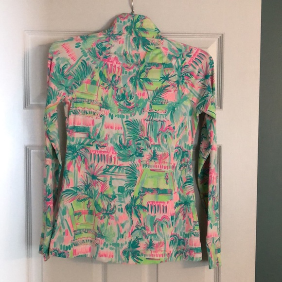 Lilly Pulitzer jacket in excellent condition, only worn couple of times - Picture 2 of 4